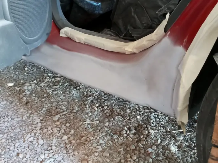Protección interior con primer.
